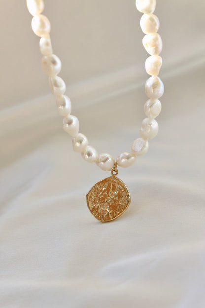 MODENA PEARL NECKLACE