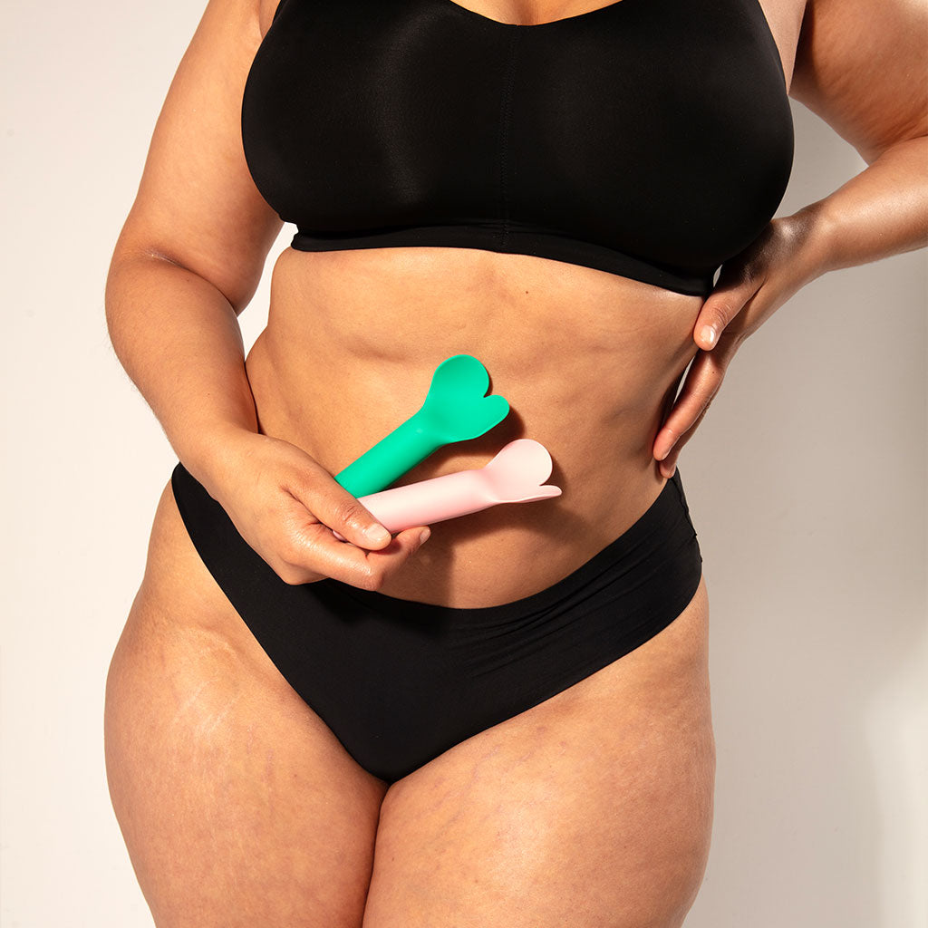 Amour Bullet Emerald Green – Rechargeable, Discreet, Intimate Wellness Accessory – Quiet, Rechargeable, Waterproof, Couples & Solo Use, Discreet Intimate Wellness Accessory