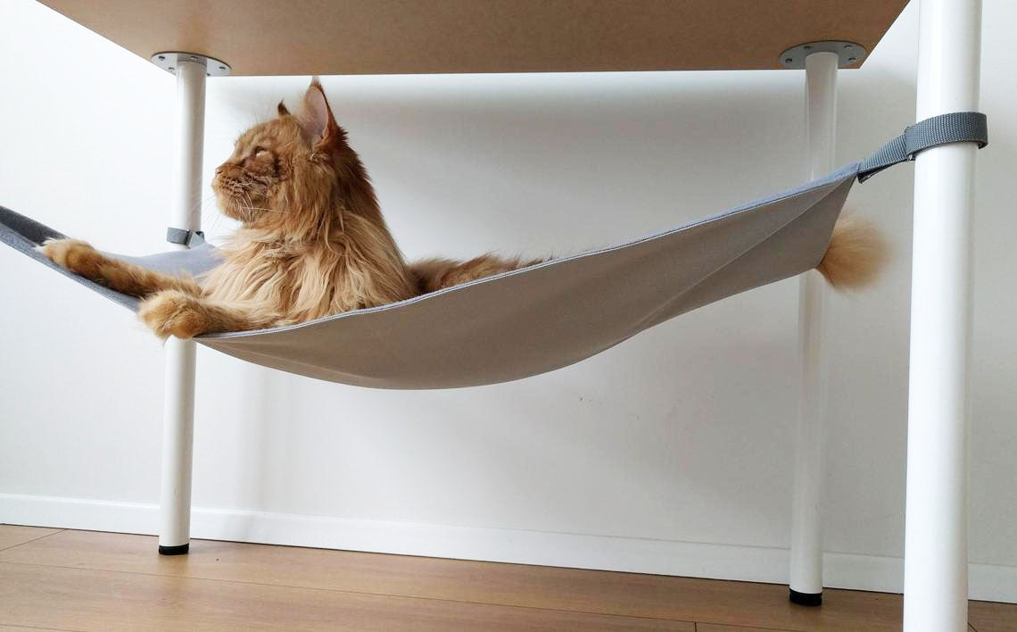 MOUNTAINS Saveplace® hammock for pets & storage