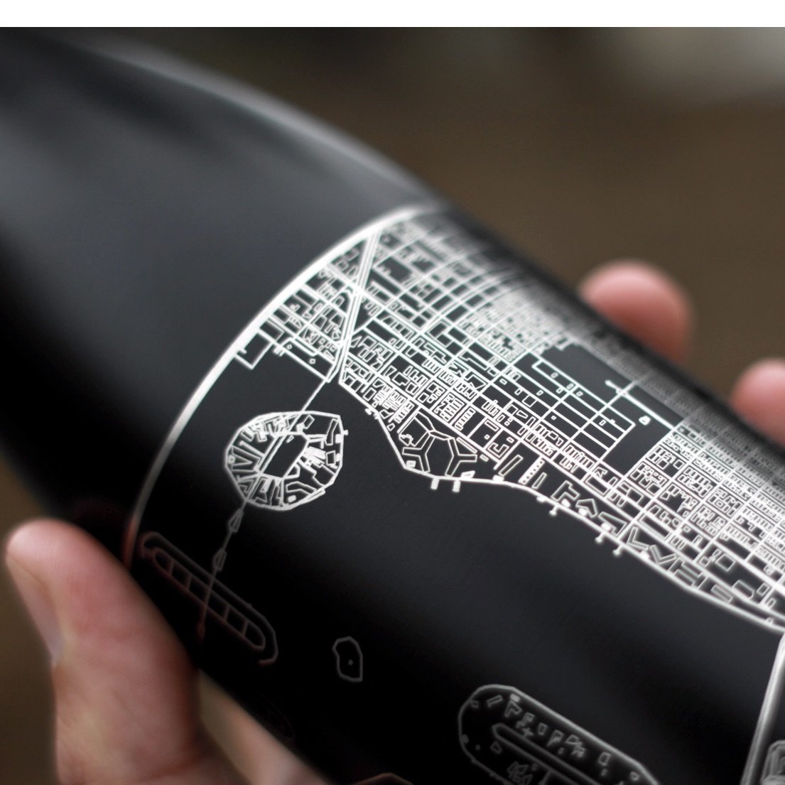 Evansville - Indiana Map Insulated Bottle in Matte Black