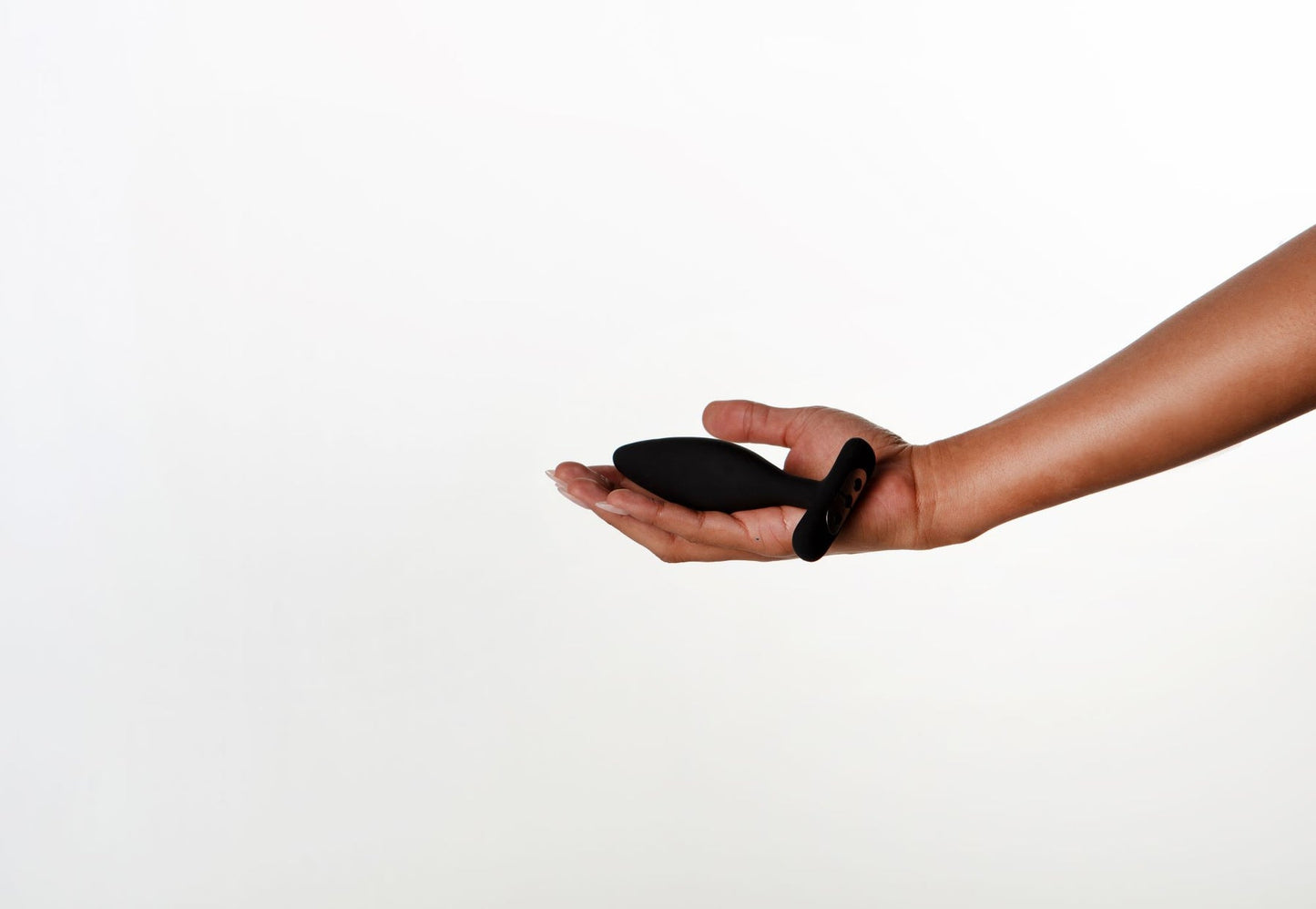 Vesta Vibrating Butt Plug Black – Rechargeable, Discreet, Intimate Wellness Accessory – Quiet, Rechargeable, Waterproof, Couples & Solo Use, Discreet Intimate Wellness Accessory